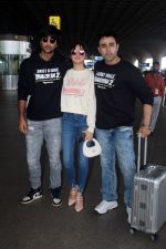 Divya Khosla Kumar, Meezaan Jafri, Pearl V Puri Spotted At Airport Departure on 27th August 2023 (10)_64eb56f26089c.JPG