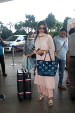 Akanksha Puri Spotted At Airport Departure on 29th August 2023 (17)_64ef1d9539de9.JPG