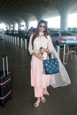 Akanksha Puri Spotted At Airport Departure on 29th August 2023 (2)_64ef1d172d609.JPG