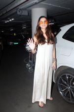 Tara Sutaria Spotted At Airport Arrival on 31st August 2023 (25)_64f08af28f379.JPG
