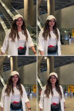 Sonakshi Sinha Spotted At Airport Arrival on 31st August 2023 (8)_64f19a3f75e5f.jpg