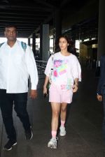 Disha Patani Spotted at Airport Arrival on 5th Sept 2023 (5)_64f72aebdf7bd.JPG