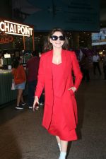 Urvashi Rautela Spotted At Airport Arrival on 8th Sept 2023 (16)_64faf9897341c.JPG