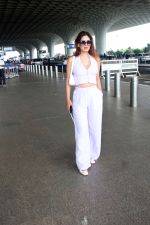 Karishma Sharma Spotted At Airport Departure on 9th Sept 2023 (1)_64fef250342e4.JPG