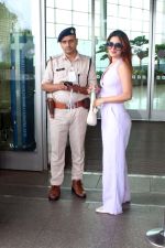 Karishma Sharma Spotted At Airport Departure on 9th Sept 2023 (15)_64fef27fe89a7.jpg