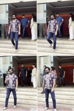 Vicky Kaushal spotted at YRF studio after trailer launch of film The great Indian family on 12th Sept 2023 (1)_65006deeecbab.jpg
