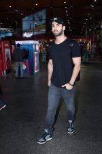 Laksh Lalwani Spotted At Airport on 15th Sept 2023 (3)_65046a628e101.JPG