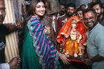 Shilpa Shetty brings home Ganesha Idol on 17th Sept 2023 (4)_650708c864aca.jpg