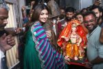 Shilpa Shetty brings home Ganesha Idol on 17th Sept 2023 (6)_650708d04a356.jpg