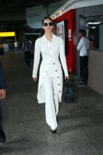 Manushi Chhillar Spotted At Airport Arrival on 19th Sept 2023 (23)_65097853cedd1.JPG