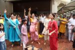 Akanksha Malhotra, Shamita Shetty, Shilpa Shetty, Sunanda Shetty at Ganpati Visarjan on 20th Sept 2023 (14)_650d6ae31c803.jpeg