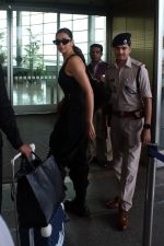 Deepika Padukone Spotted At Airport Departure on 23rd Sept 2023 (10)_650ed97b18ff4.jpg