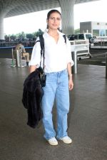 Fatima Sana Shaikh spotted at Airport Departure on 23rd Sept 2023 (6)_650edbf7091d1.jpg