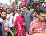 Sunny Leone, Daniel Weber visit Lalbaugcha Raja temple on 22nd Sept 2023 (4)_650ebffec8ed7.jpeg