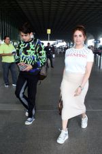 Rrahul Narain Kanal and Dollyy Chainani Kanal Spotted At Airport Departure on 26th Sept 2023 (13)_6514104951a06.JPG