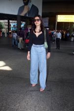 Raashi Khanna Spotted At Airport Arrival on 4th Oct 2023 (4)_651ed079ec118.JPG
