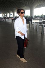 Masaba Gupta Spotted At Airport  Departure on 6th Oct 2023 (8)_6526b2ac53de5.JPG