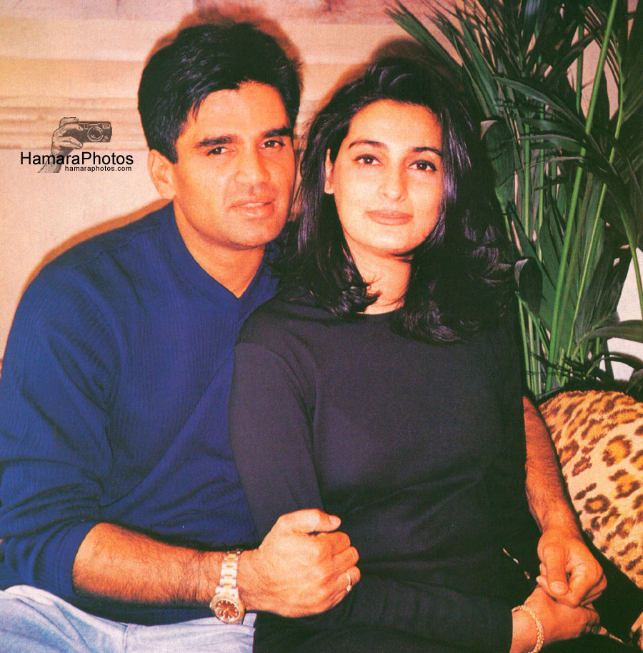 Sunil Shetty with wife Mana