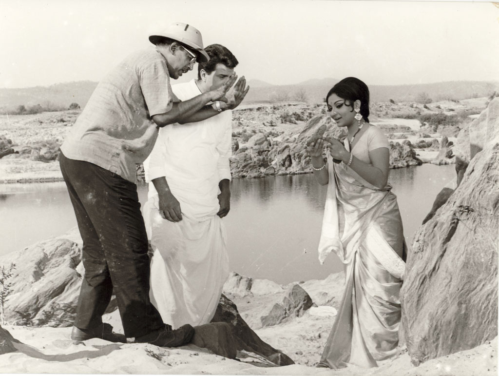 Hrishikesh Mukherjee