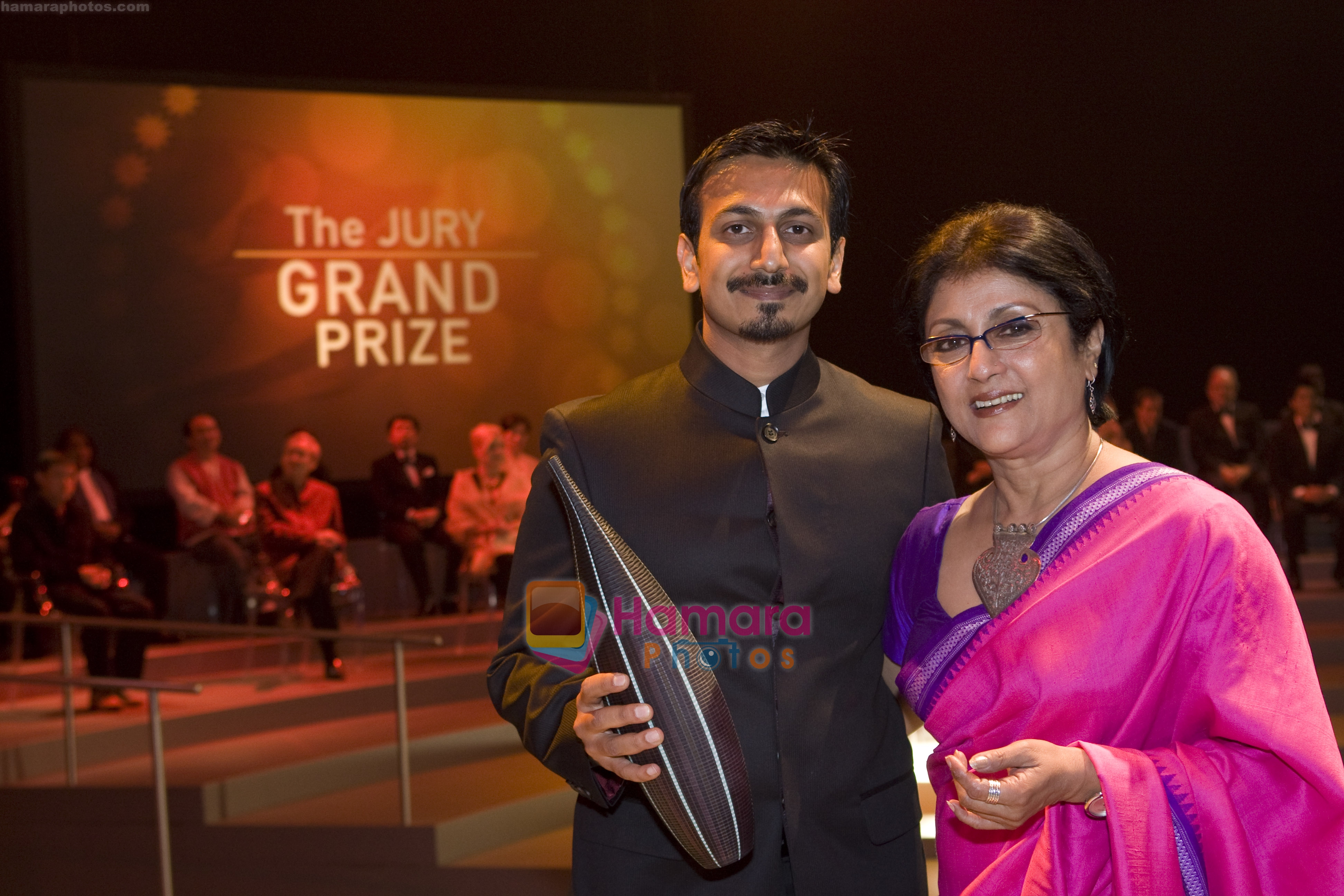 Pryas Gupta with Aparna_Sen at Asia Pacific Screen Awards,Gold Coast
