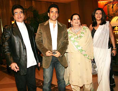 Jeetendra, son Tusshar, wife Shobha and daughter Ekta Kapoor