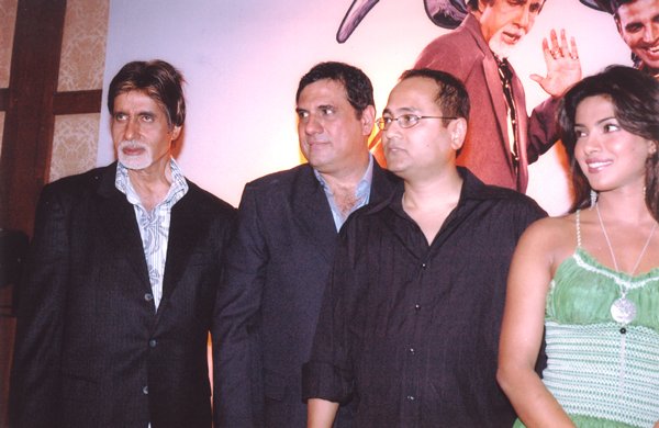 Amitabh Bachchan, Boman Irani, Vipul Shah & Priyanka Chopra Waqt Silver Jubilee Celebration