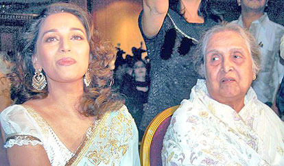 Madhuri Dixit along with veteran actress Sulochana