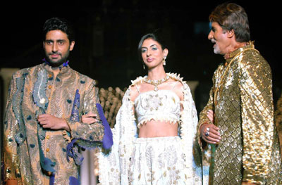 Abhishek Bachchan, Shweta Nanda and Amitabh Bachchan