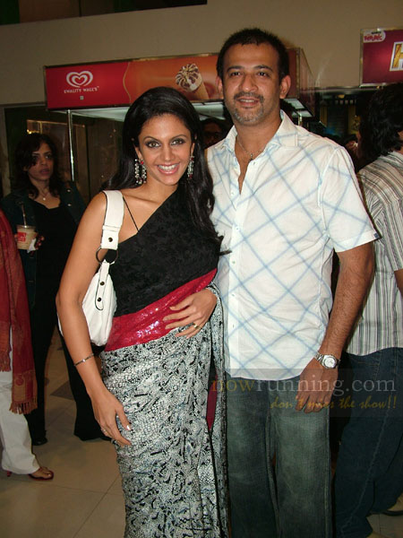 Mandira Bedi & her Husband