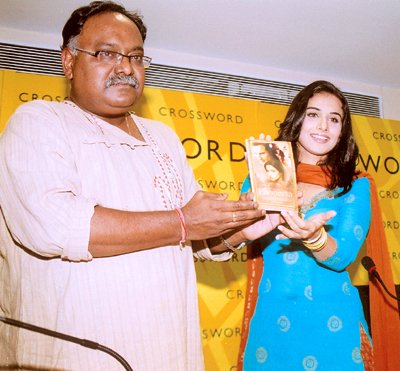 Vidya Balan launches 'Parineeta' novel