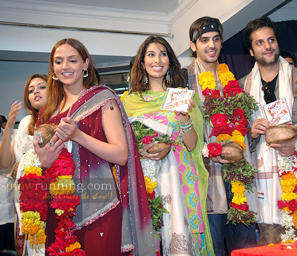 Shaadi No. 1music launch on express train