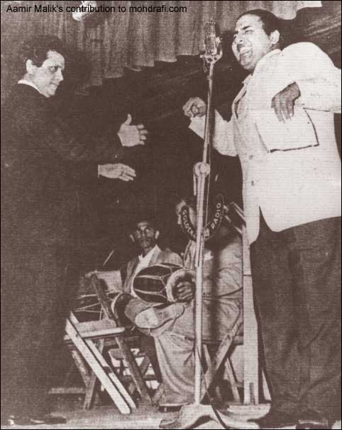jaikishan with rafi at a live show