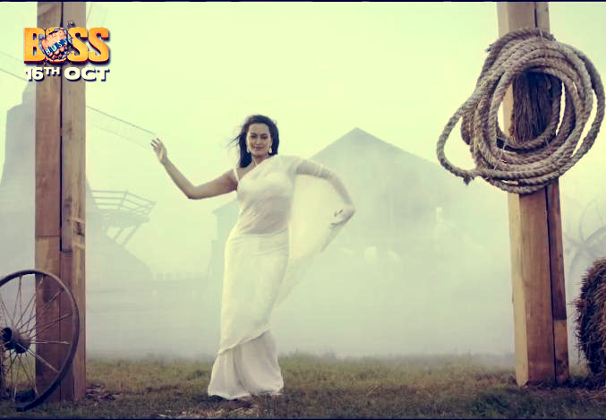 Sonakshi Sinha in Har Kisi Ko song from movie Boss