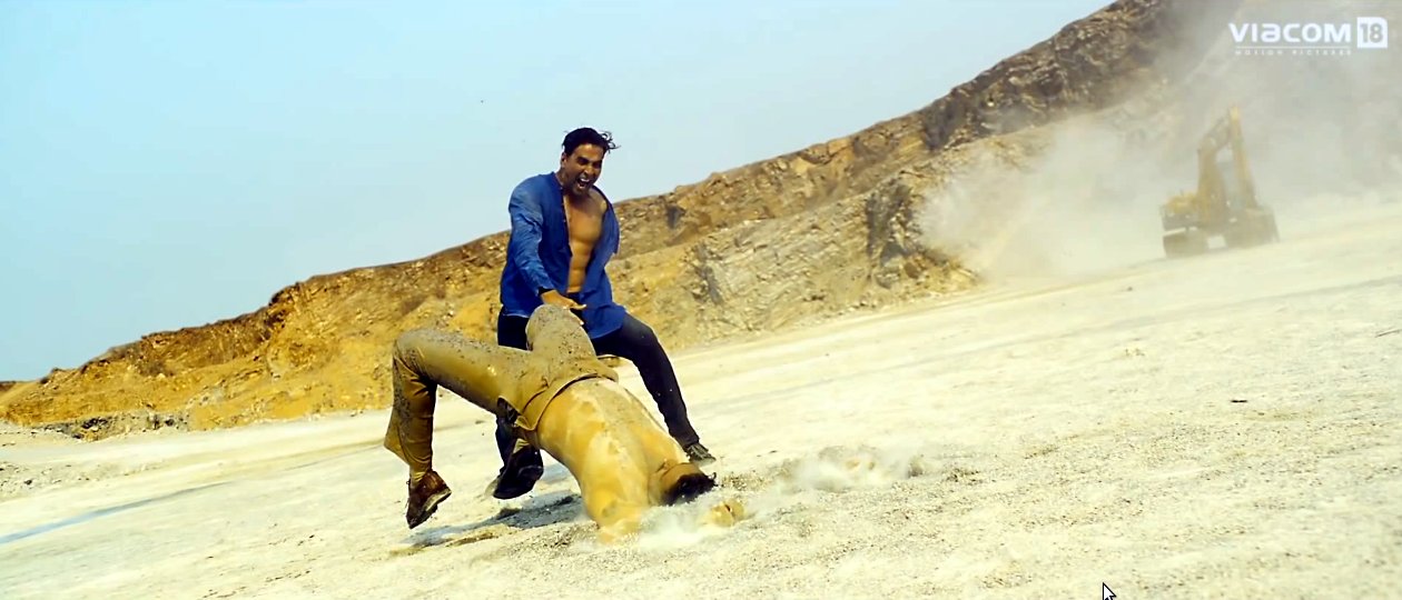 Akshay Kumar, Ronit Roy in still from 2013 movie Boss