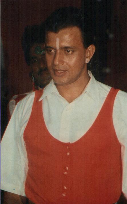 Krishnan Iyer Yem A Nariyal Paniwala, Mithun Chakraborty