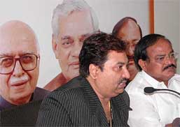 Kumar Sanu Press Meet