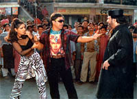 Govinda, Raveena & Kader Khan