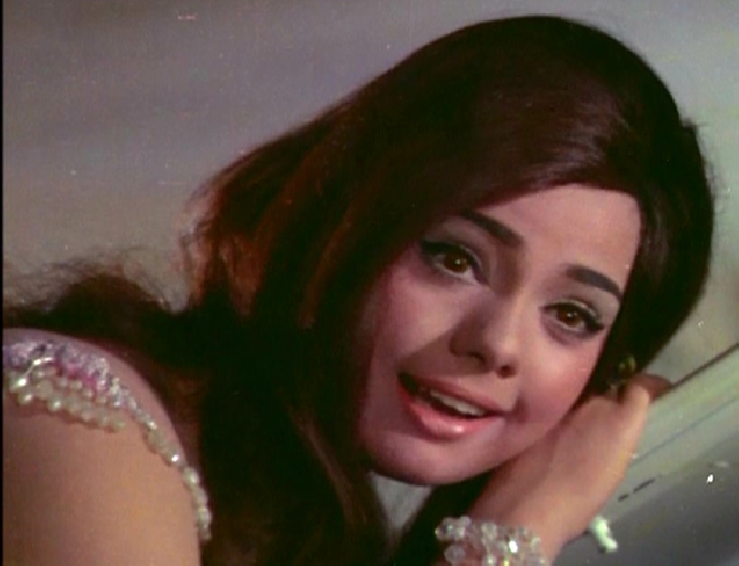 Mumtaz in Aadmi aur Insaan