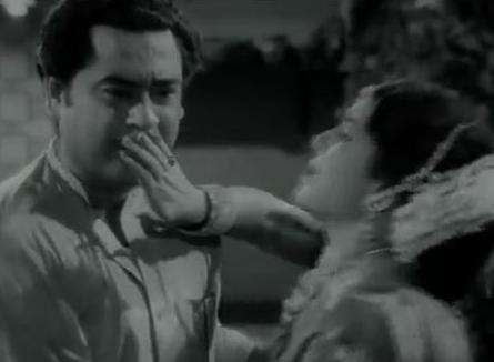 Kishoreda with Baby Naaz in the film scene