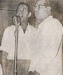 Talat Mohd & Mannadey singing duet song