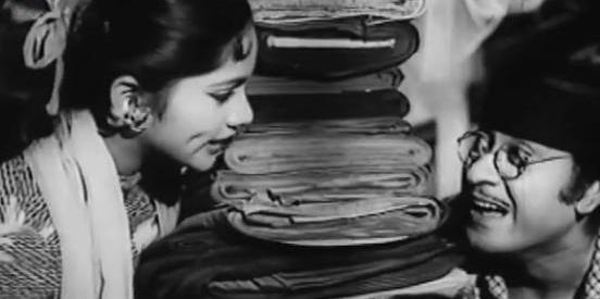Kishoreda with the heroine in the film 