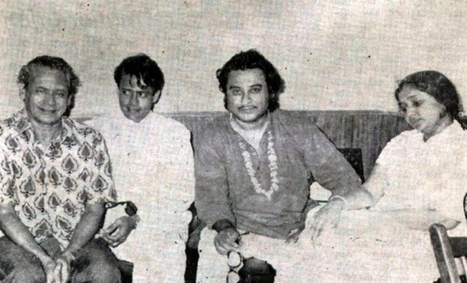 Kishoreda with Asha Bhosale, Hasrat Jaipuri & others
