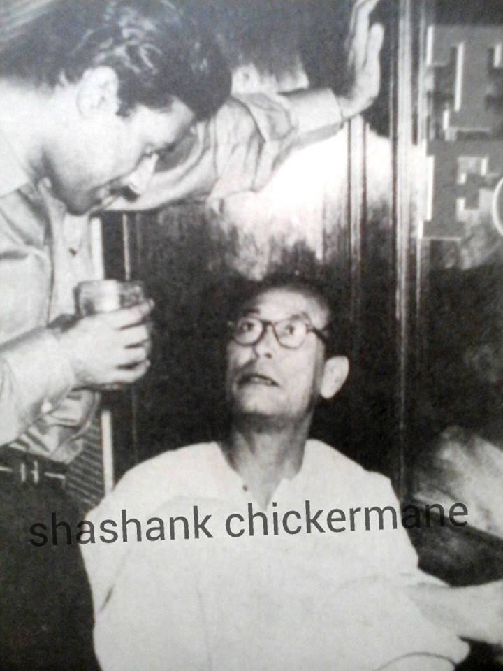 SD Burman discussing with Dev Anand