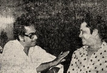 Kishoreda discussing with Laxmikant