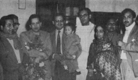 Rafi with Hemantda, Geetadutt, Rajkapoor, CH Atma & others
