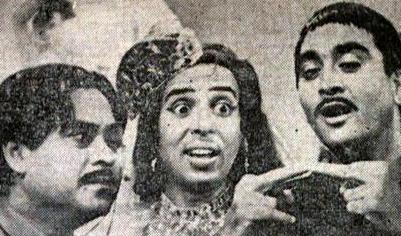 Kishoreda with Sunil Dutt & others in the film 'Padosan'