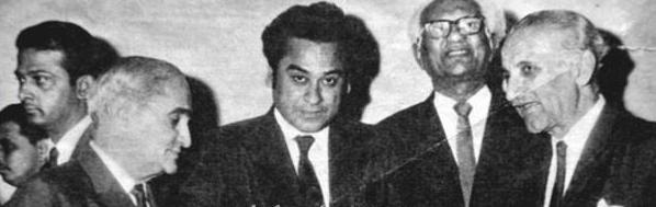 Kishore Kumar with others