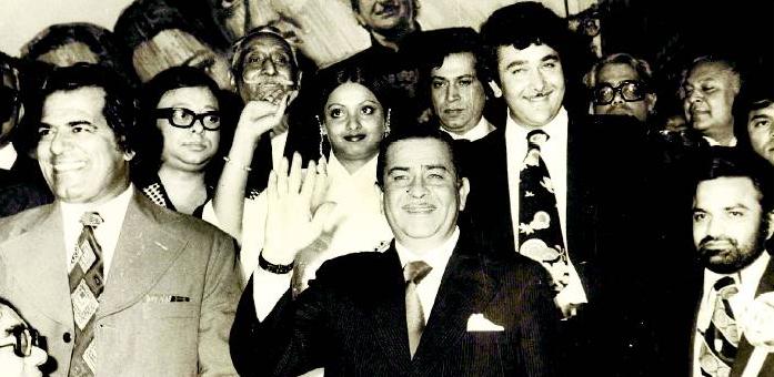 RD Burman with Dara Singh, Rajkapoor, Randhir Kapoor, Rekha & others in a film premier
