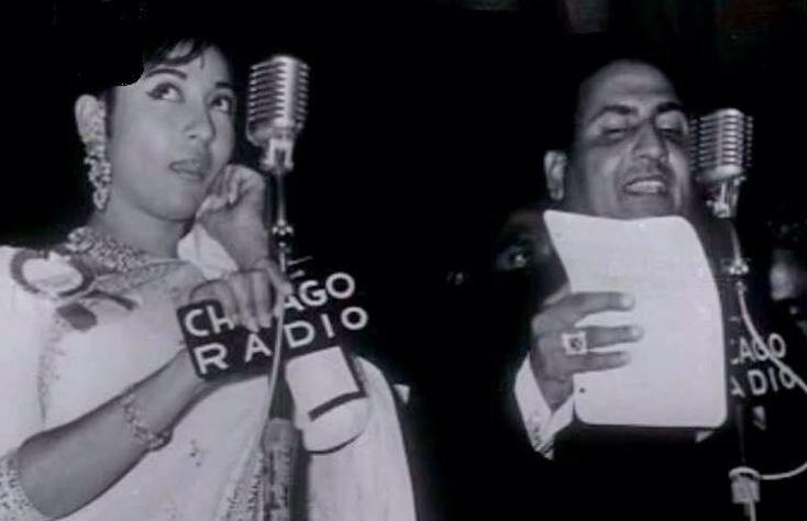 Sharda with Mohd Rafi singing in a concert