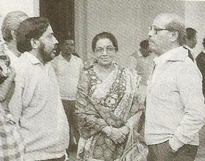 Mannadey with his wife & others